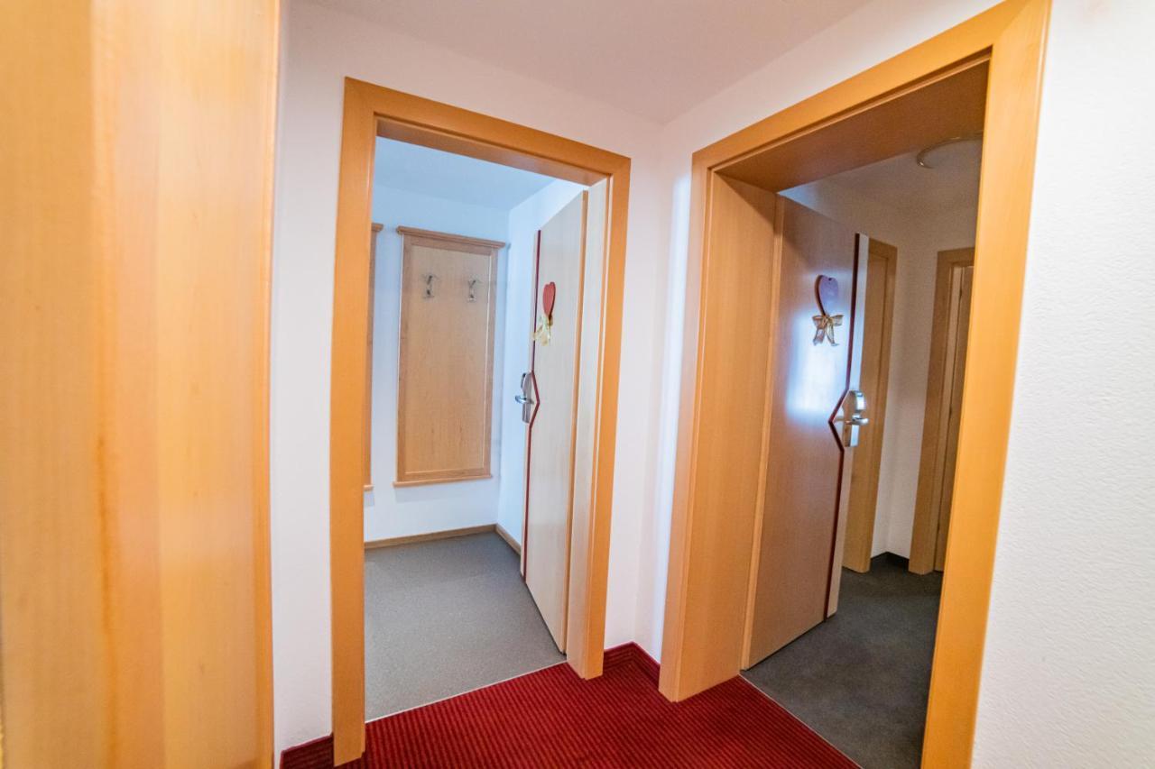 Aparthotel Hochland Gmbh เนาดาส ภายนอก รูปภาพ